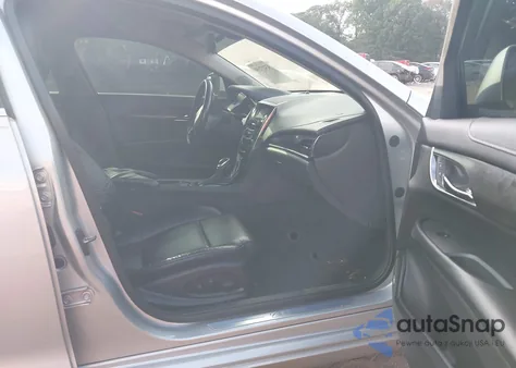 2014 Cadillac Ats Standard z USA, uszkodzony, nr VIN 1G6AA5RA8E0102618